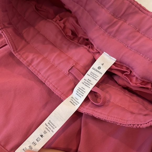 Lululemon Short 4" - Picture 4 of 5